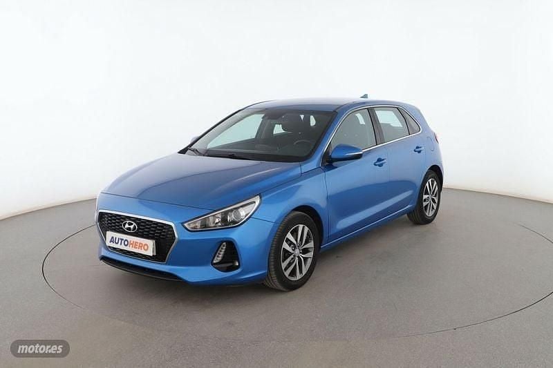Azul Usado 2017 Hyundai i30 Berlina | 11.999 € (Precio justo) - Imagen 1/3