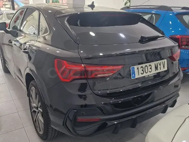Usado Audi Q3 Sportback S-Line 190 CV (139 kW) 2025 Negro SUV