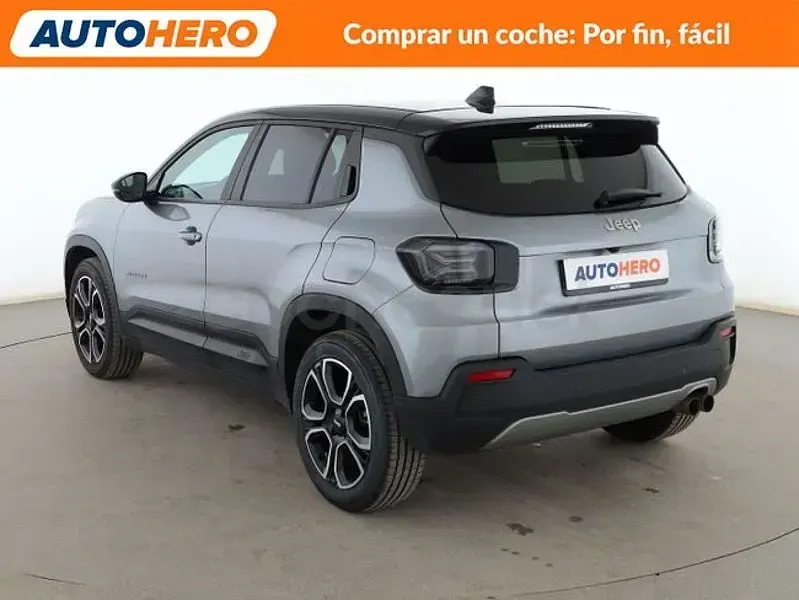 Usado Jeep Avenger Summit 101 CV (74 kW) 2023 Gris / plata SUV