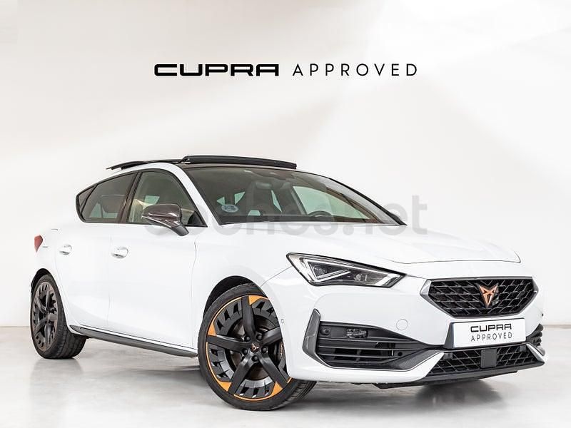 Usado Cupra Leon VZ 300 HP (220 kW) 2024 Branco Sedan