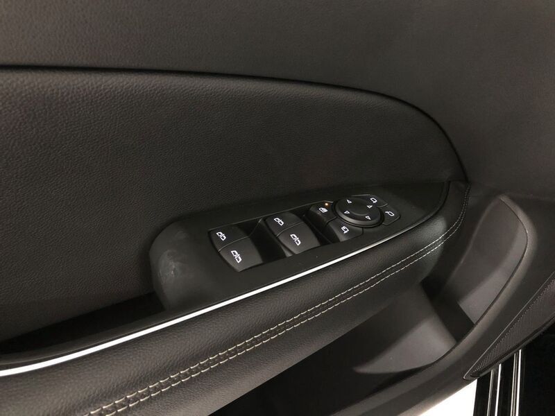 Usado Opel Insignia GS Line 200 CV (147 kW) 2022 Negro