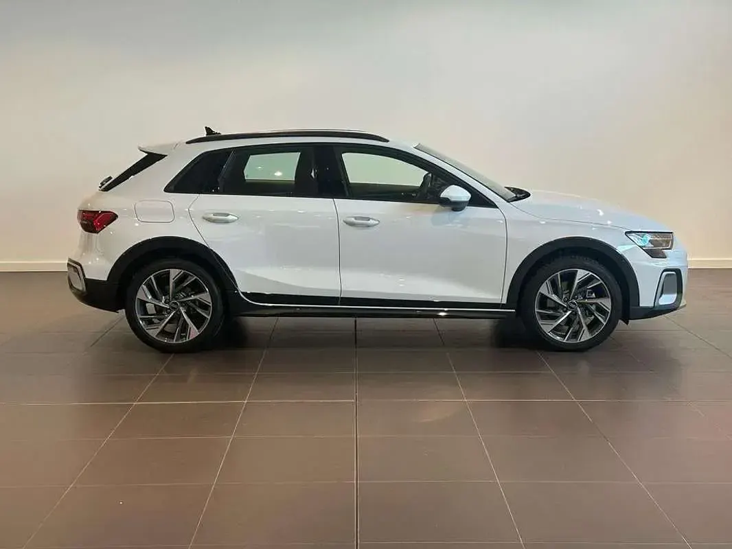 Usado Audi A3 150 CV (110 kW) 2025 Blanco SUV