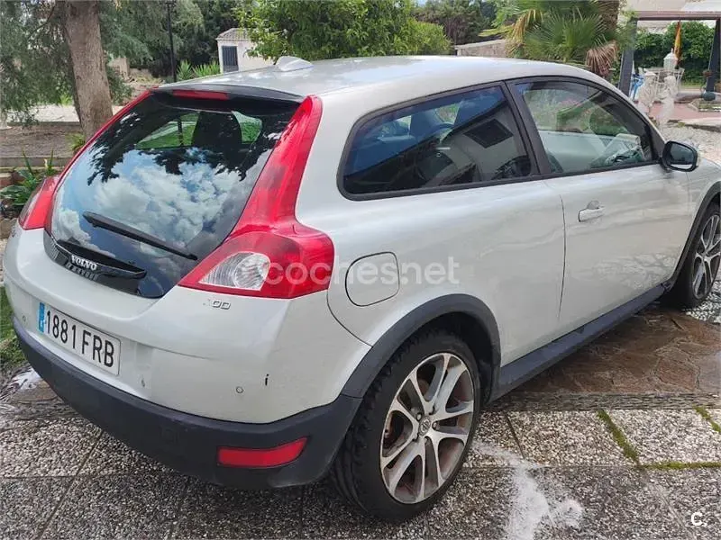 Käytetty Volvo C30 Momentum 136 HP (100 kW) 2007 Valkoinen Viistoperä