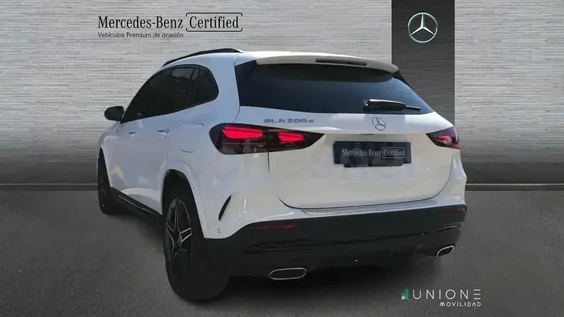 Usado Mercedes GLA200 150 CV (110 kW) 2026 Blanco SUV