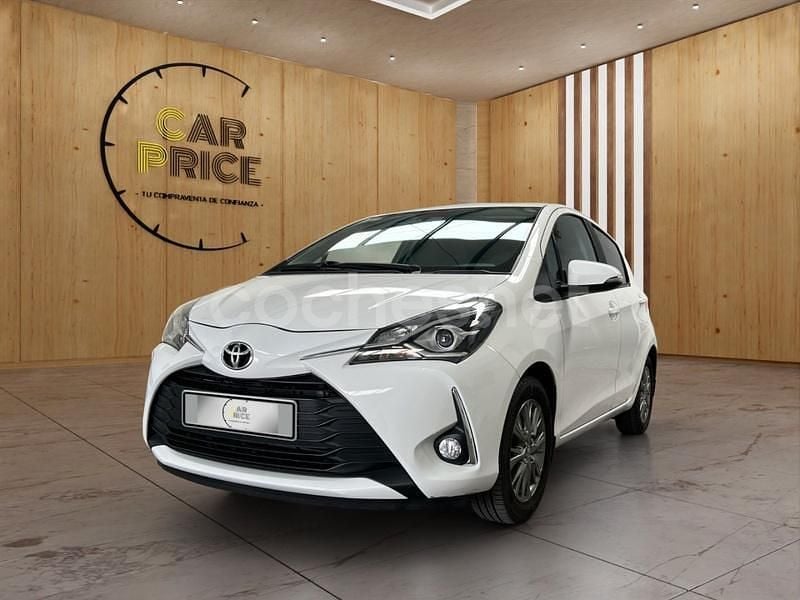 Blanco Usado 2018 Toyota Yaris Active Berlina | 12.999 € (Precio justo) - Imagen 1/4