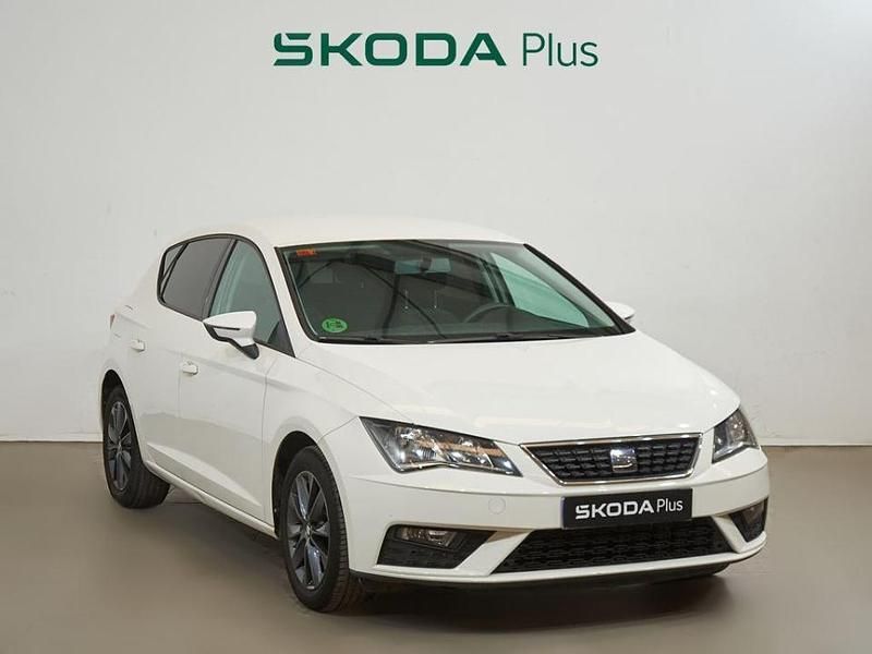 Blanco nevada Usado 2019 Seat Leon Reference Berlina | 11.900 € (Buen precio) - Imagen 1/4