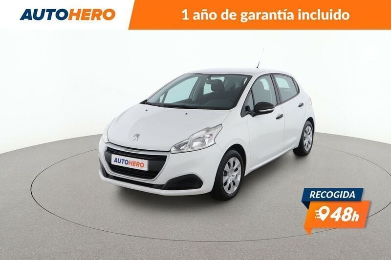 Blanco Usado 2016 Peugeot 208 Access Utilitario | 7699 € (Buen precio) - Imagen 1/3