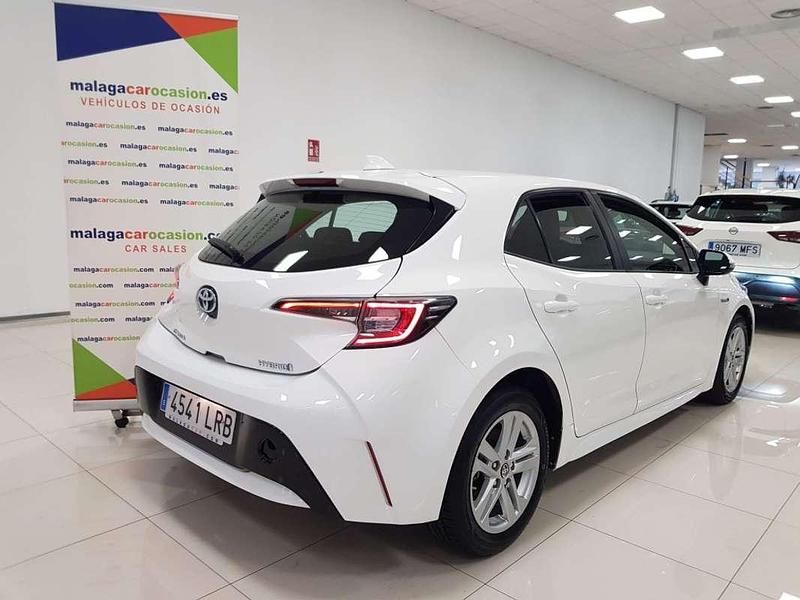 Usado Toyota Corolla Active 122 CV (89 kW) 2021 Blanco Utilitario