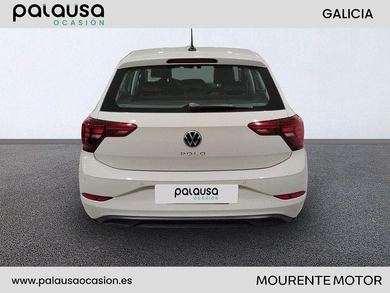 Usado VW Polo Life 95 CV (69 kW) 2021 Gris Utilitario