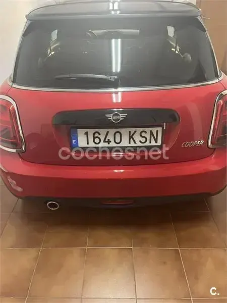 Usado Mini Cooper 136 CV (100 kW) 2018 Rojo Utilitario