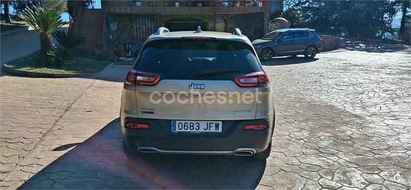 Usado Jeep Cherokee Limited 170 CV (125 kW) 2015 Beige SUV