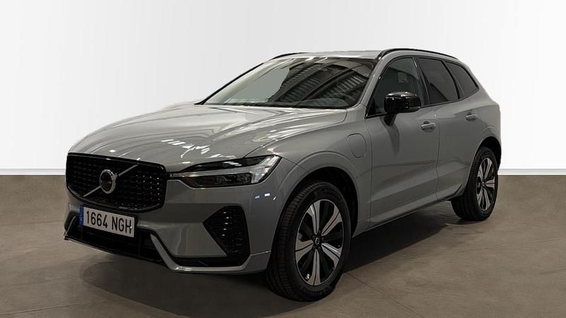 Usado Volvo XC60 Plus 350 CV (257 kW) 2025 Gris SUV