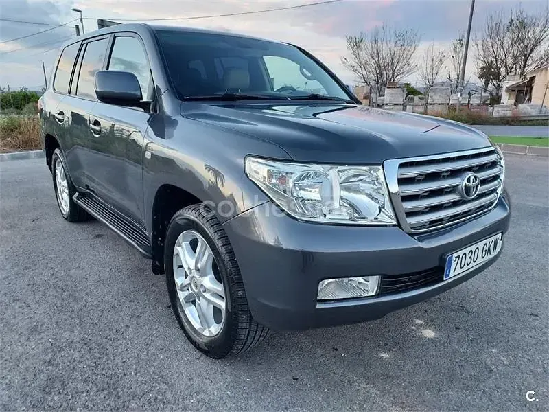 Usado Toyota Land Cruiser 286 CV (210 kW) 2009 Gris / plata SUV