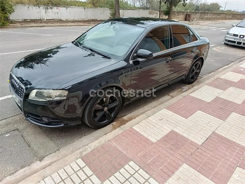 Usado Audi A4 140 CV (102 kW) 2007 Negro Berlina
