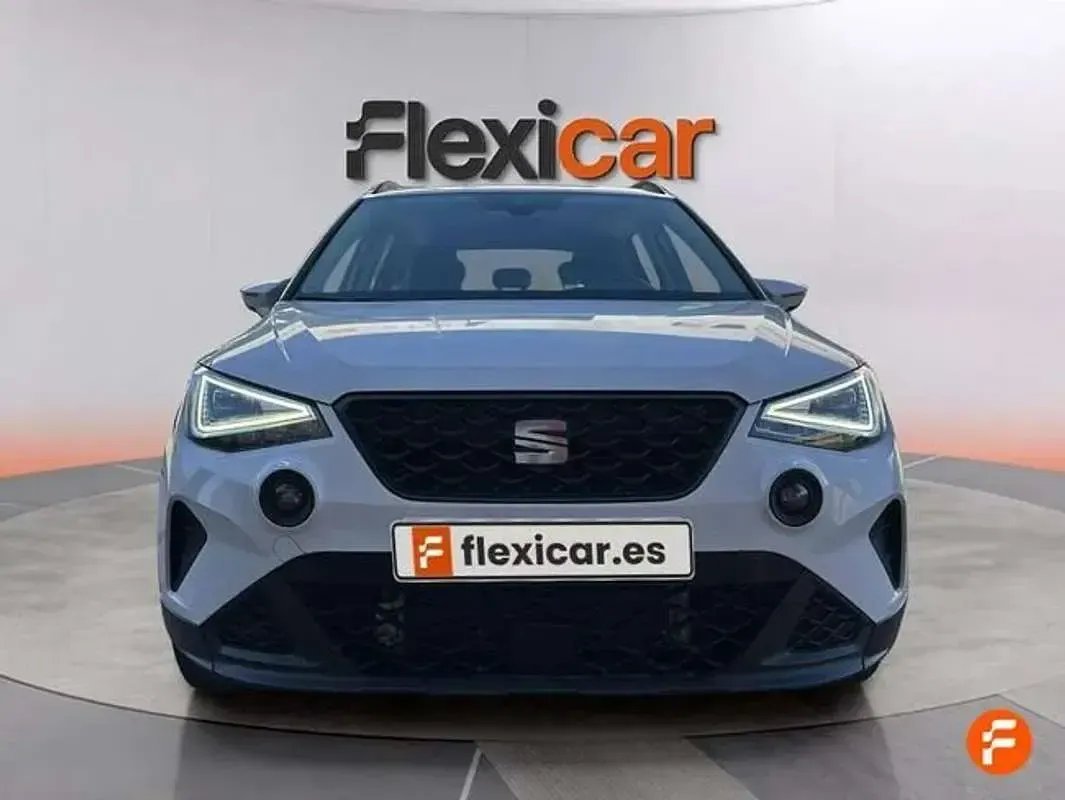 Usado Seat Arona Style 116 CV (85 kW) 2024 Rojo SUV