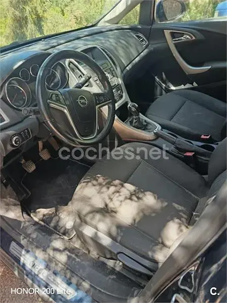 Usado Opel Astra Enjoy 110 CV (80 kW) 2010 Azul Berlina
