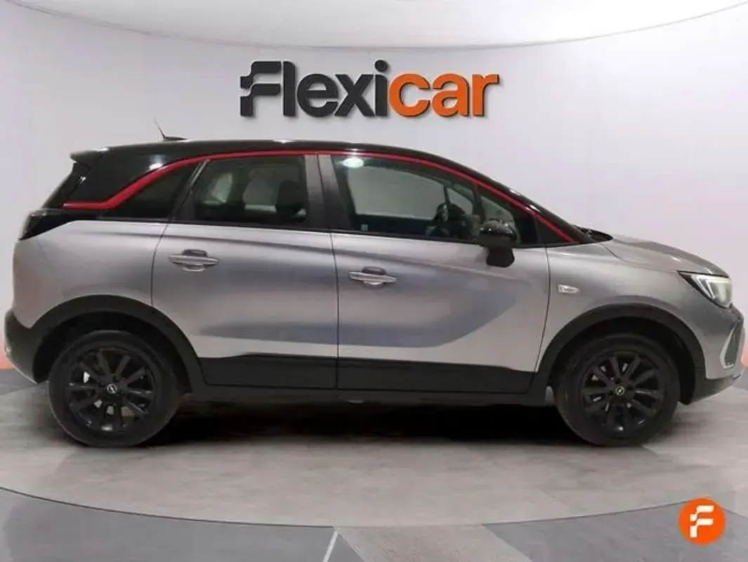 Usado Opel Crossland GS Line 110 CV (80 kW) 2021 Gris SUV