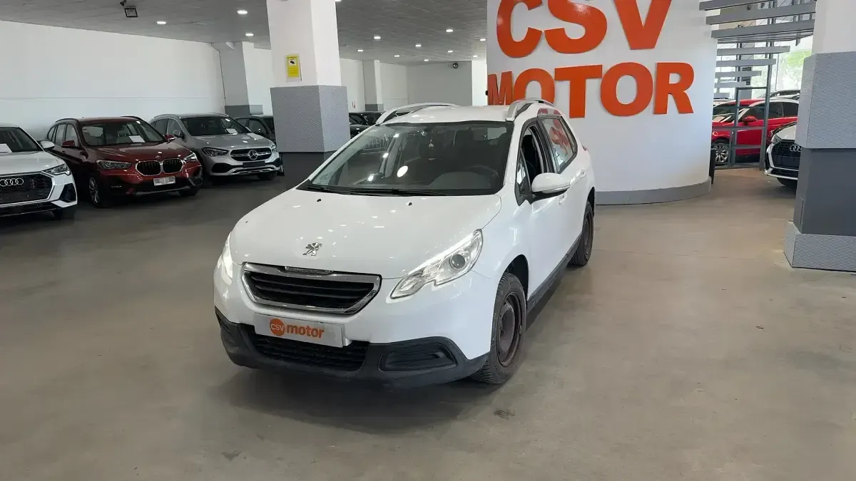 Usado Peugeot 2008 Access 82 CV (60 kW) 2014 Blanco SUV