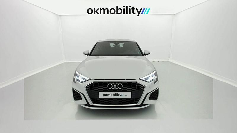 Usado Audi A3 Sportback e-tron S-Line 150 CV (110 kW) 2023 Gletscherweiss metallic Utilitario