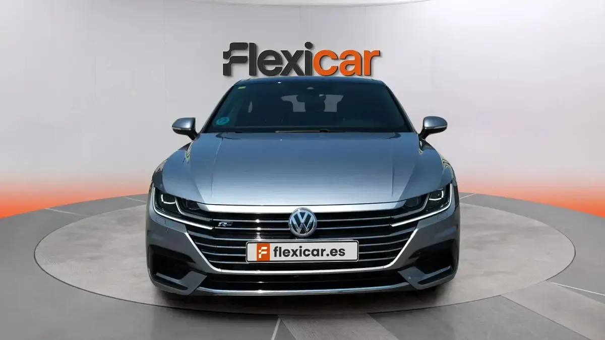 Usado VW Arteon R-line 190 CV (139 kW) 2019 Gris Utilitario
