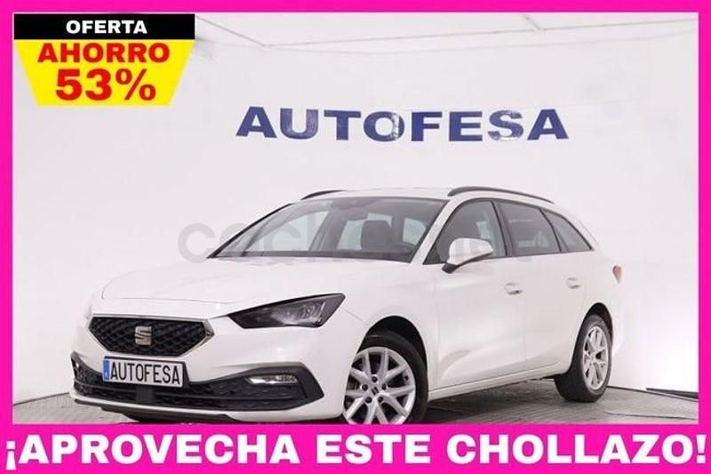 Usado Seat Leon Style 110 CV (80 kW) 2021 Blanco Familiar