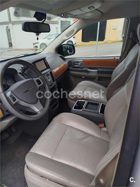 Usado Chrysler Grand Voyager Limited 163 CV (119 kW) 2009 Gris / plata Monovolumen