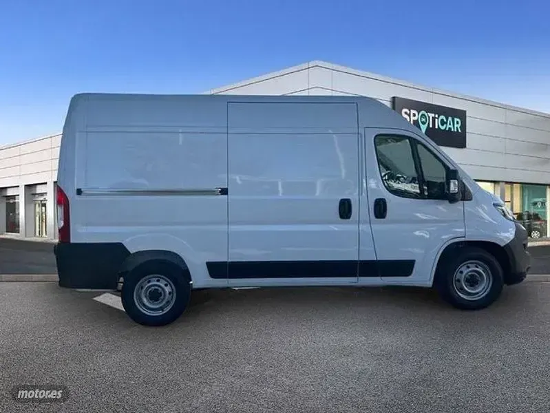 Usado Fiat Ducato 140 CV (102 kW) 2024 Blanco Van