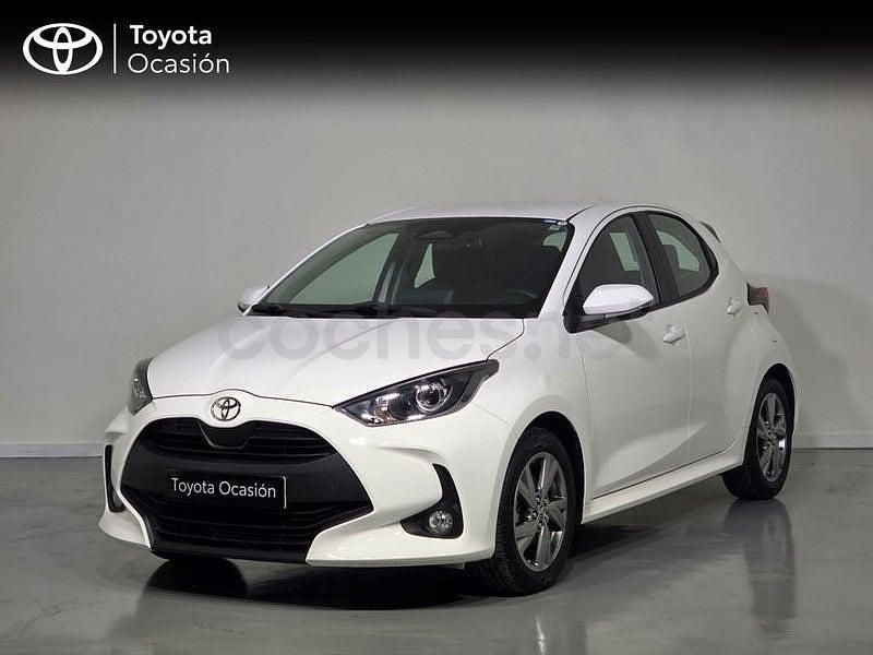Usado Toyota Yaris Hybrid Active 116 CV (85 kW) 2025 Blanco Berlina