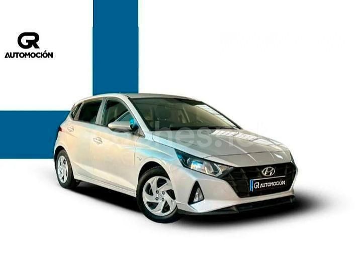 Gris / plata Usado 2021 Hyundai i20 Berlina | 10.990 € (Buen precio) - Imagen 1/4
