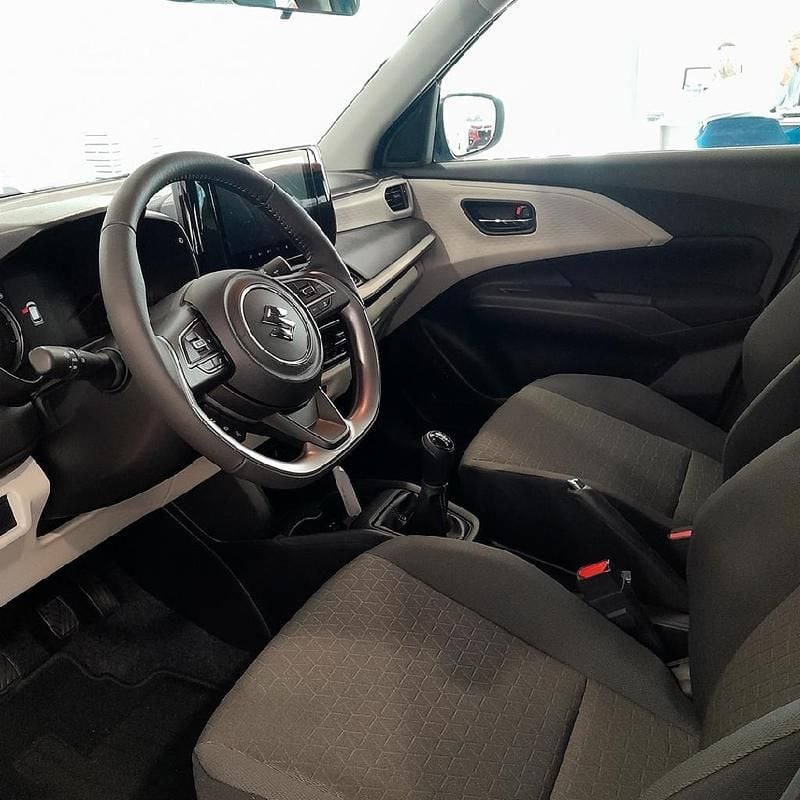 Nuevo Suzuki Swift 83 CV (61 kW) 2025 Otro Utilitario
