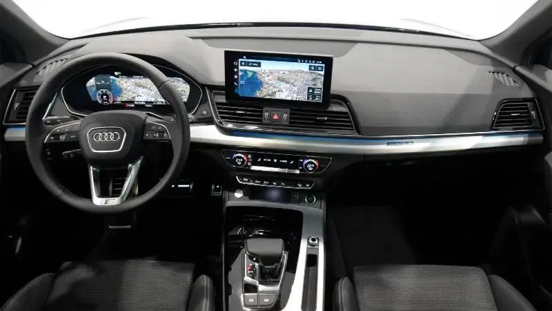 Usado Audi Q5 204 CV (150 kW) 2024 Gris/plata SUV