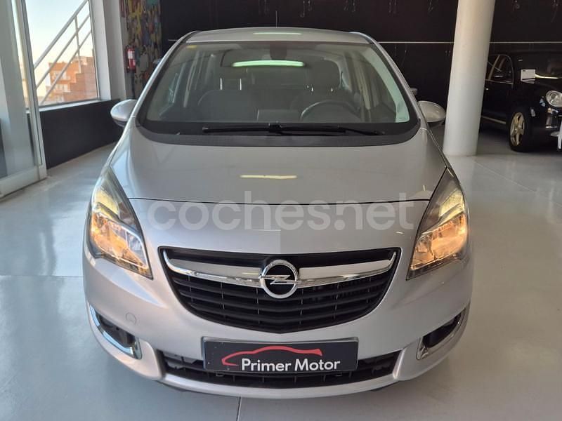 Usado Opel Meriva Excellence 110 CV (80 kW) 2014 Gris / plata Monovolumen