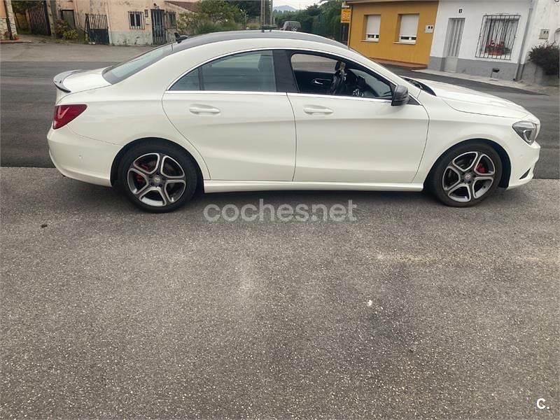 Blanco Usado 2013 Mercedes CLA180 Urban Berlina | 15.500 € (Caro) - Imagen 1/4