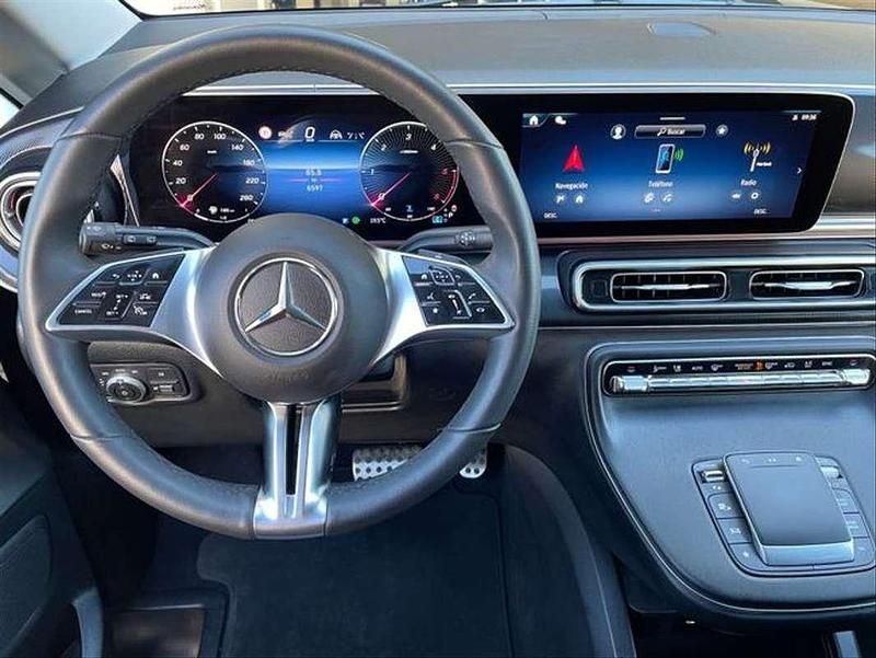 Usado Mercedes V250 Style 189 CV (139 kW) 2025 Negro Monovolumen
