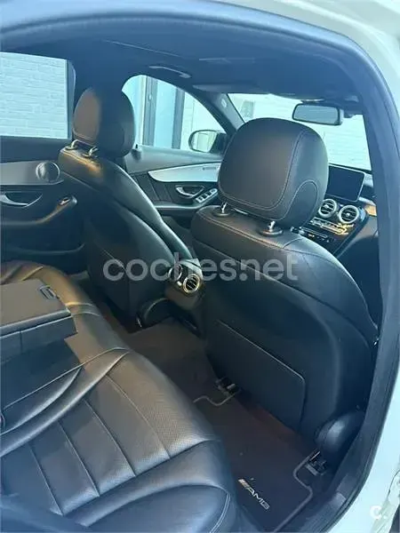 Usado Mercedes C220 AMG line 170 CV (125 kW) 2014 Blanco Berlina