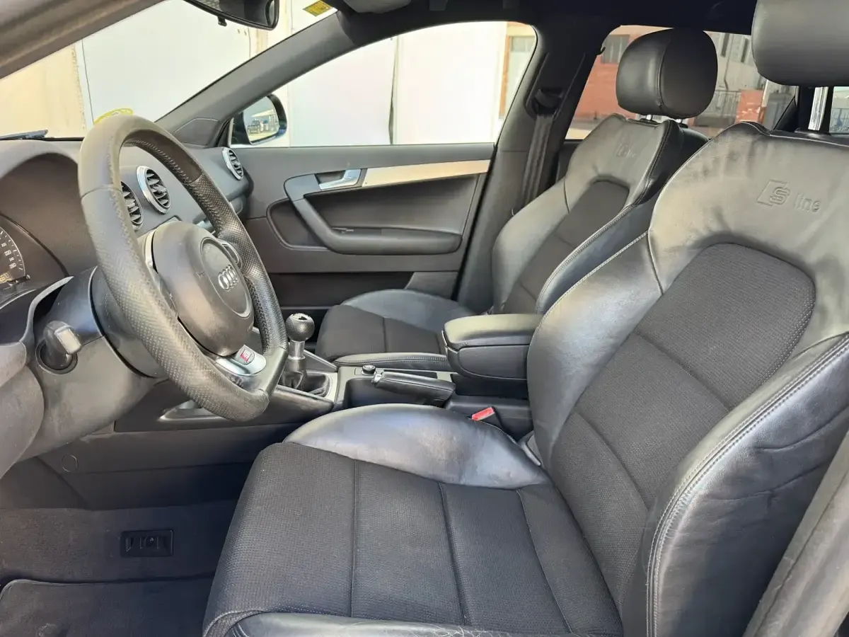 Usado Audi A3 S-Line 140 CV (102 kW) 2008 Negro Utilitario