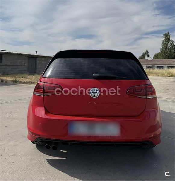Usado VW Golf VII Sportline 150 CV (110 kW) 2013 Rojo Familiar