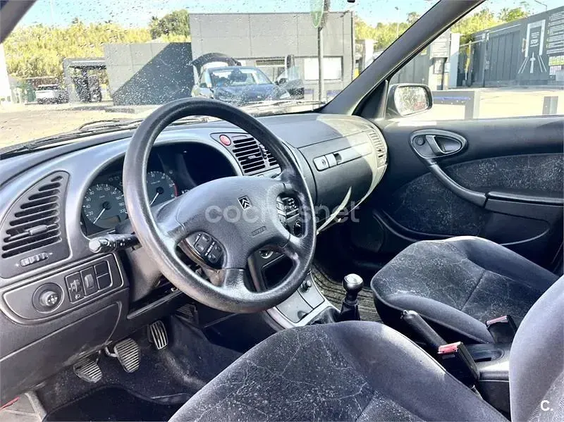 Usado Citroën Xsara Attraction 71 CV (52 kW) 1999 Gris / plata Berlina