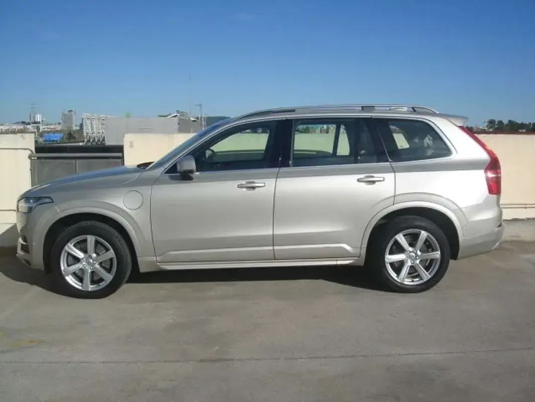 Usado Volvo XC90 Momentum 400 CV (294 kW) 2015 Beige SUV