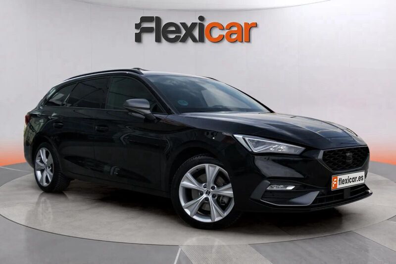 Negro Usado 2024 Seat Leon FR Familiar | 21.190 € (Un poco caro) - Imagen 1/4