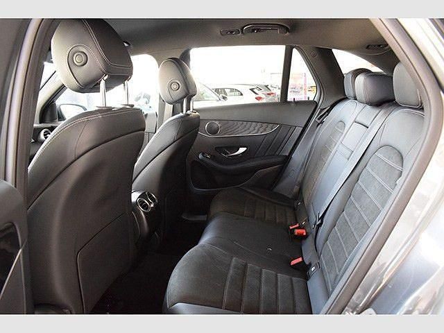 Käytetty Mercedes GLC200 AMG line 197 HP (144 kW) 2022 Harmaa Katumaasturi
