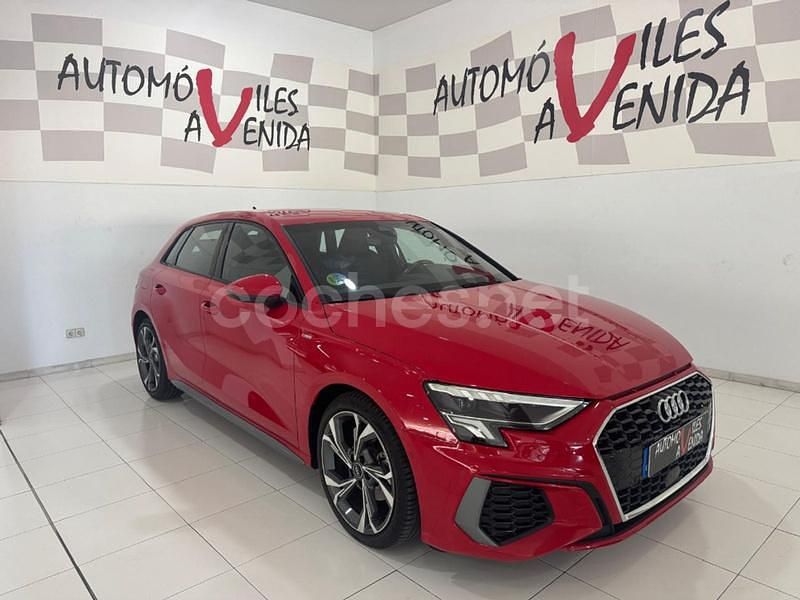 Rojo Usado 2021 Audi A3 Sportback e-tron S-Line Utilitario | 27.995 € (Precio justo) - Imagen 1/4