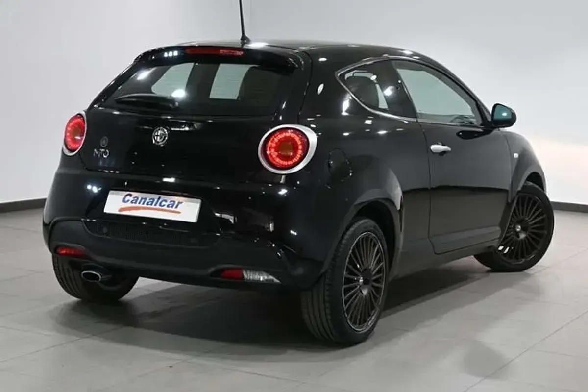 Usado Alfa Romeo MiTo 84 CV (61 kW) 2016 Negro Utilitario