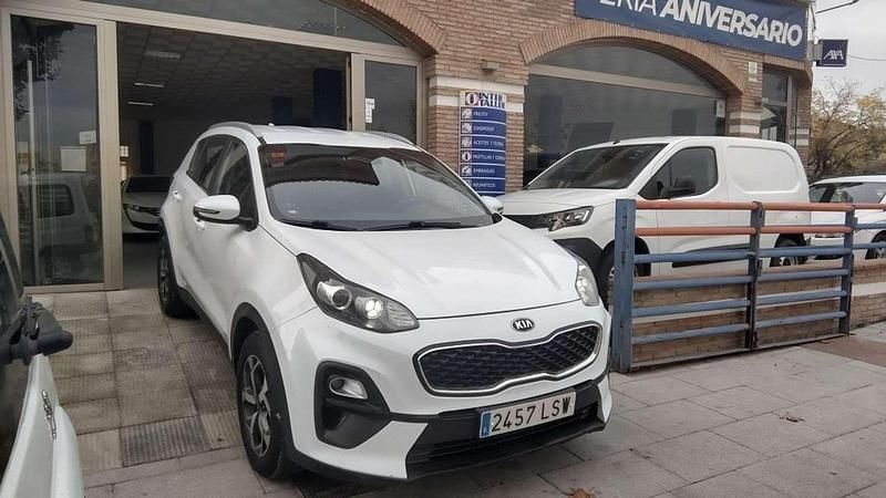 Usado Kia Sportage 136 CV (100 kW) 2021 Blanco SUV