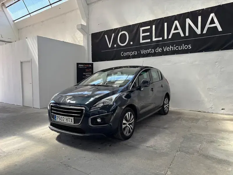 Usado Peugeot 3008 Active 115 CV (84 kW) 2014 Azul Familiar