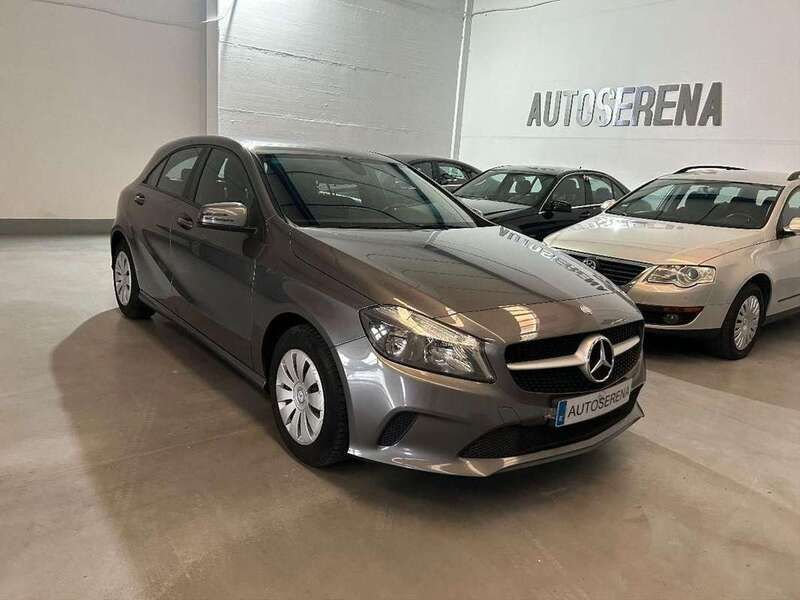 Gris Usado 2017 Mercedes A180 Utilitario | 13.400 € (Buen precio) - Imagen 1/4