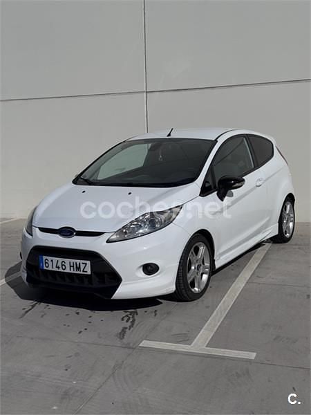 Usado Ford Fiesta Sport 95 CV (69 kW) 2012 Blanco Utilitario