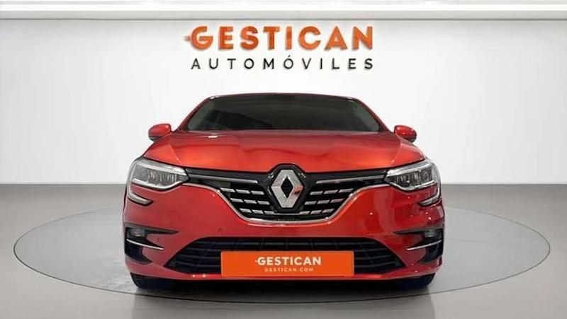 Usado Renault Mégane IV Equilibre 162 CV (119 kW) 2022 Rojo Berlina