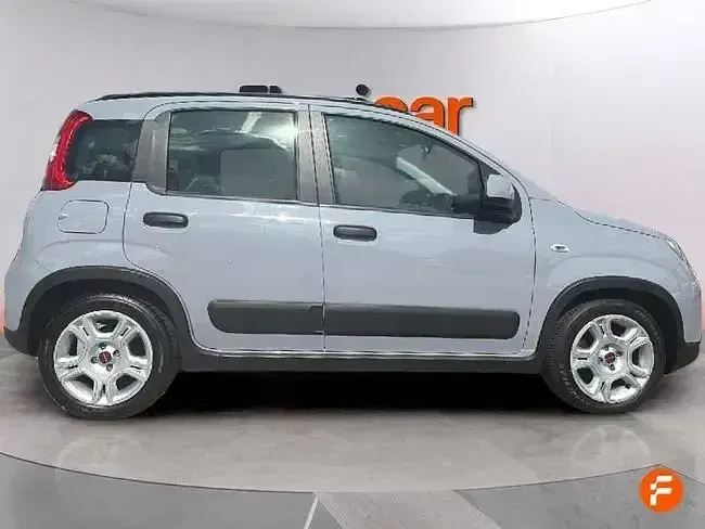 Usado Fiat Panda 70 CV (51 kW) 2023 Gris Utilitario