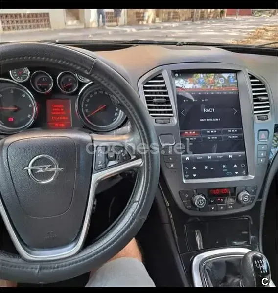 Usado Opel Insignia Cosmo 130 CV (95 kW) 2010 Negro Berlina